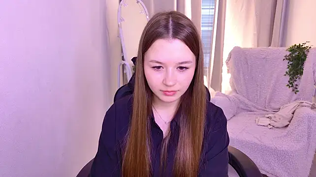 RileyBloomss stripchat live cam model