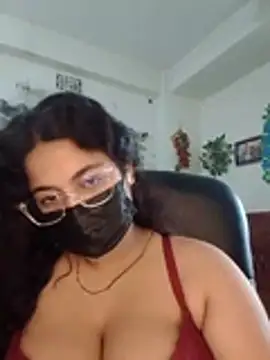 nosrat014 stripchat live cam model