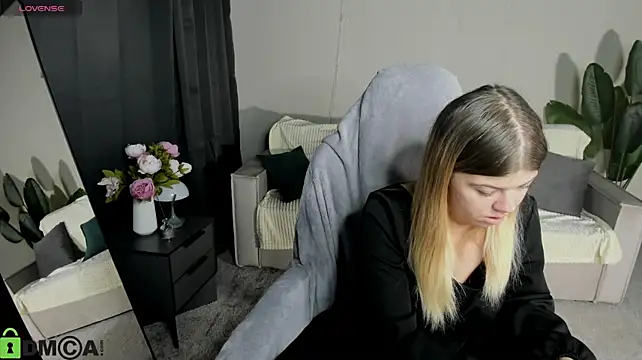 Stefania-sweet stripchat live cam model