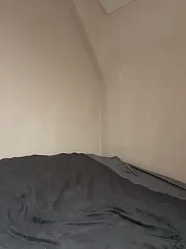 YourMilfBitch69 stripchat live cam model