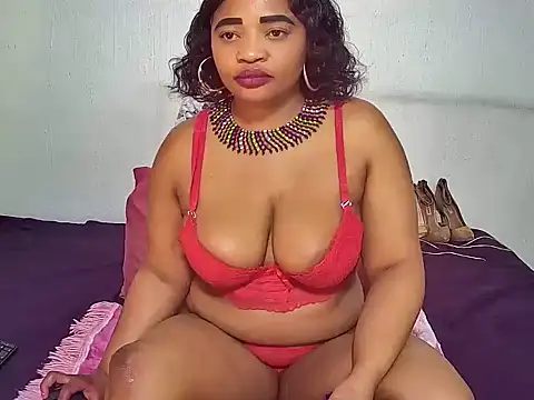 RoxyLuvxxxx stripchat live cam model