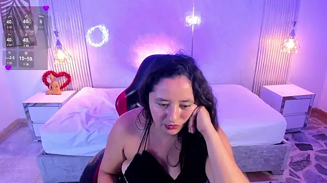 MariellaCote stripchat live cam model