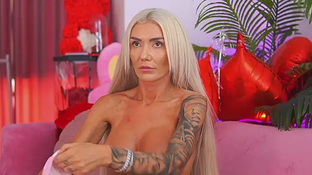 fallingangel stripchat live cam model