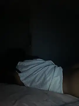 PrincessRayari stripchat live cam model