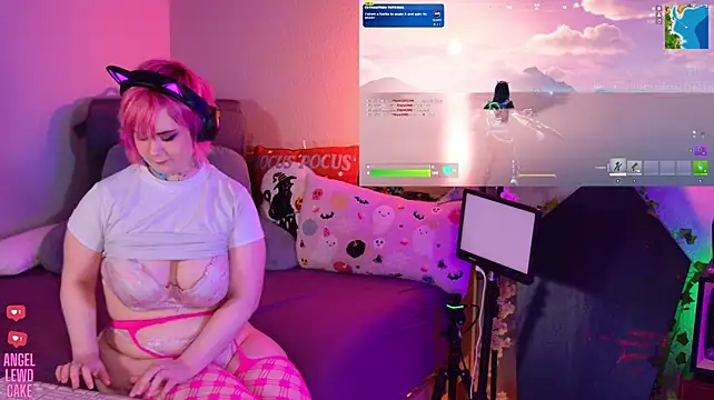 Angel-Lewd-Cake stripchat live cam model