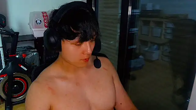 Tkcqcc stripchat live cam model