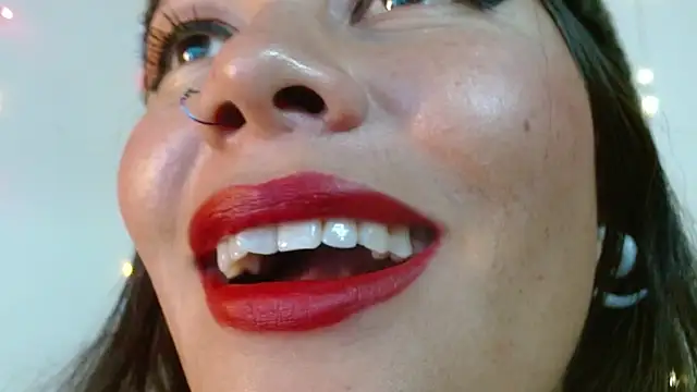 miss_evoleth2 stripchat live cam model