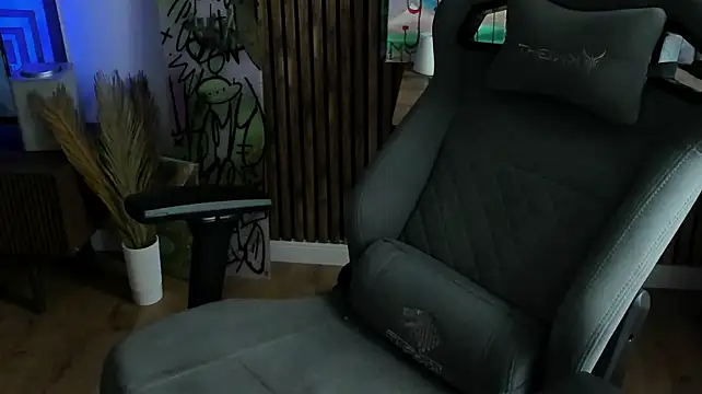 Original_Oliverrgroove stripchat live cam model