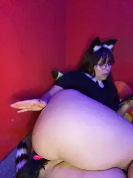Solo_yoss stripchat live cam model