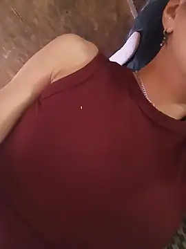 Hily_wet stripchat live cam model