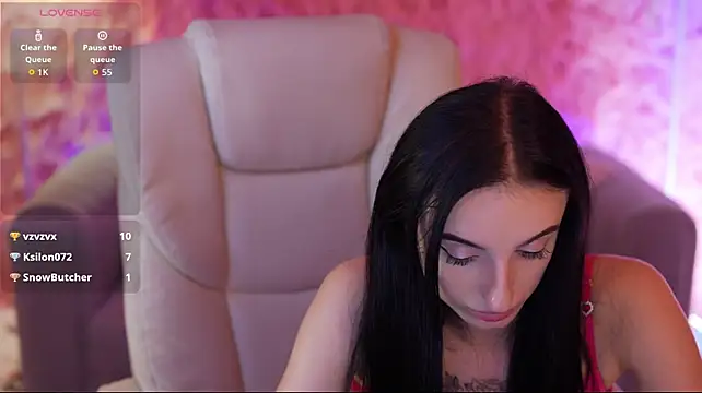 EmilyyMoon stripchat live cam model
