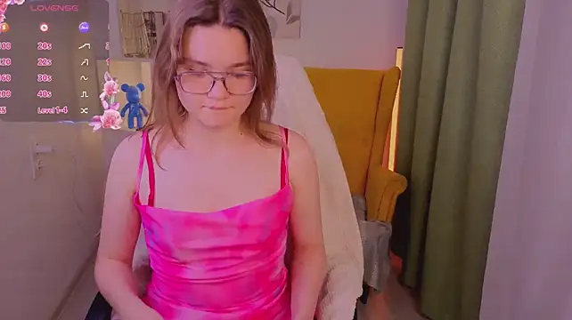 RiriZen stripchat live cam model