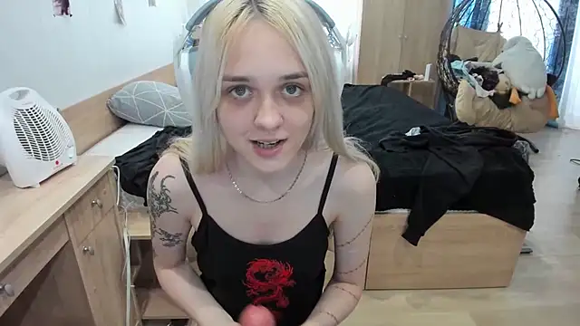 AriaArina stripchat live cam model