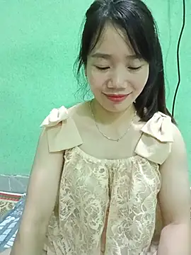 Yimy19 stripchat live cam model