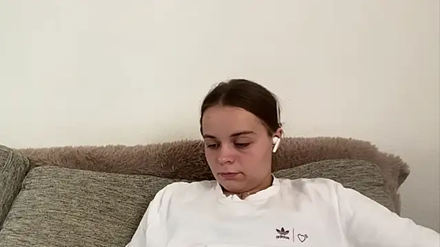 LorileeKaliszewski stripchat live cam model