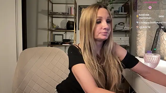 mistylume stripchat live cam model