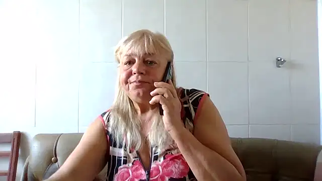 LinaLight88 stripchat live cam model