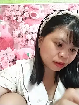 Xuka_lyss stripchat live cam model