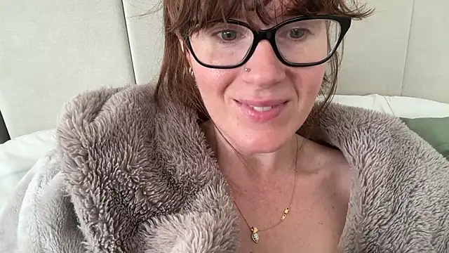 redheadrosie69 stripchat live cam model