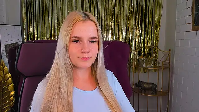 SherriButlers stripchat live cam model