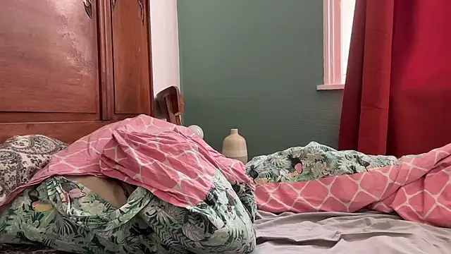 Brianjonest stripchat live cam model