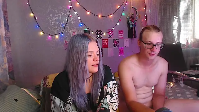 White_Truffle stripchat live cam model