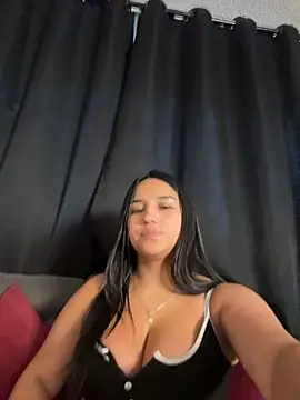 Samantha_firee stripchat live cam model