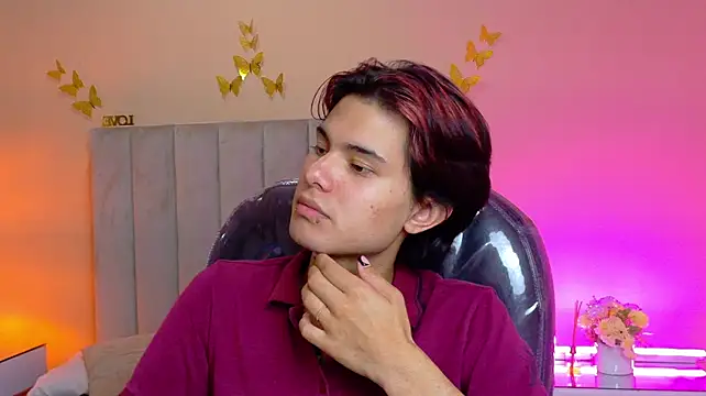 Derek_Sinn stripchat live cam model