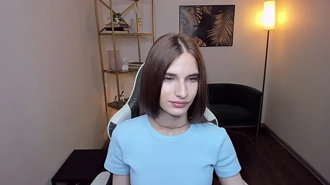 Sweetytrip stripchat live cam model