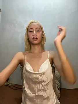 mariannedelaine stripchat live cam model