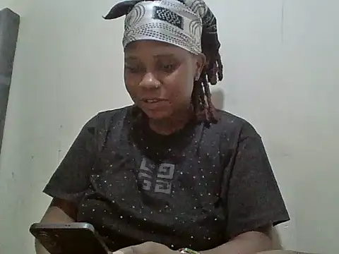 yummyychocolate_ stripchat live cam model