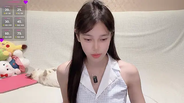 Chloeeaa stripchat live cam model