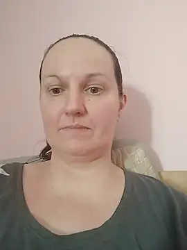 BustyLadyAlma stripchat live cam model