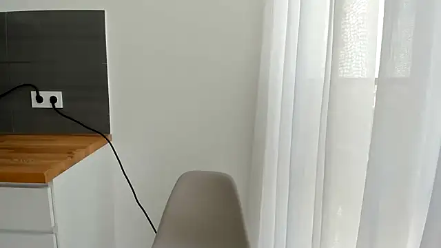 summmmersky1 stripchat live cam model