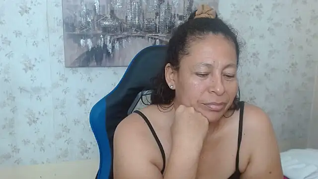 mature_martina stripchat live cam model