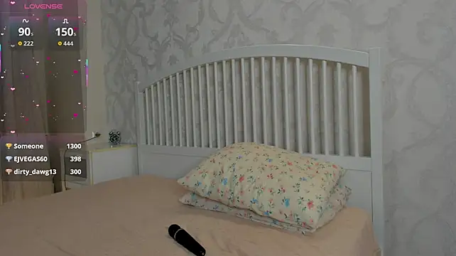 Eva__Lewis stripchat live cam model