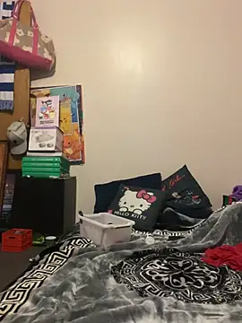 spankmykittyhehe stripchat live cam model