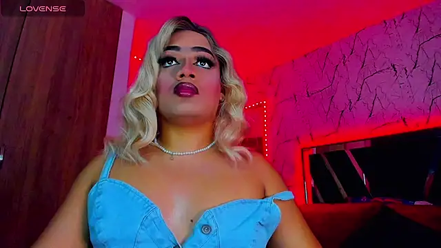 Amber_bigdick22 stripchat live cam model