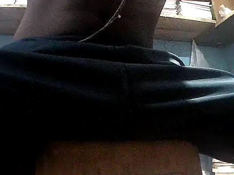 Precumking1 stripchat live cam model