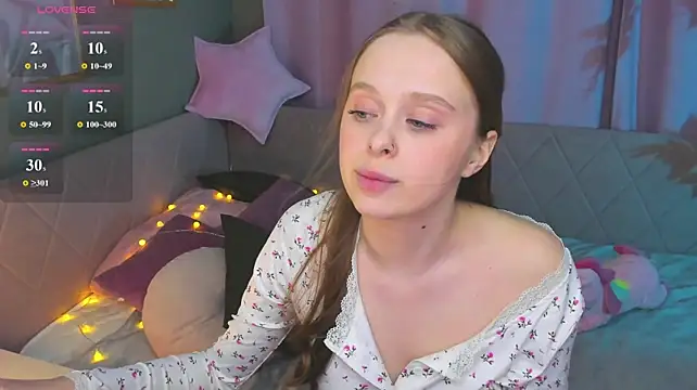Meg_Ryann stripchat live cam model