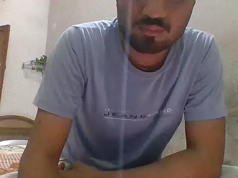 Rooh_afza_22 stripchat live cam model