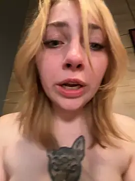 Sunny___Bunny stripchat live cam model