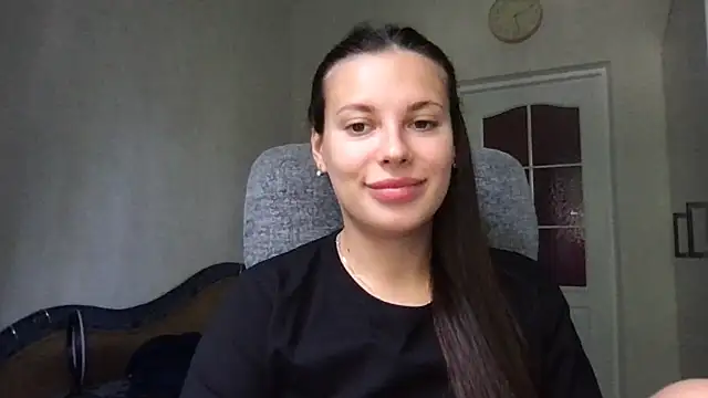 MoonriseGoddess stripchat live cam model