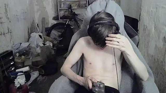 makarov1993 stripchat live cam model