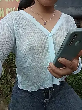 Ama-ra stripchat live cam model
