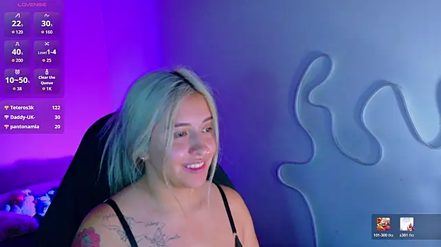 saradiazxxx stripchat live cam model
