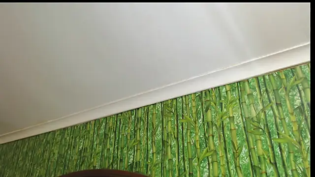 HairyQuinn stripchat live cam model