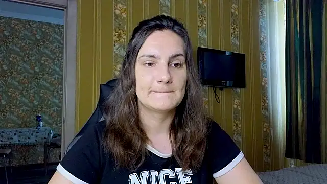 Miss-Understood stripchat live cam model