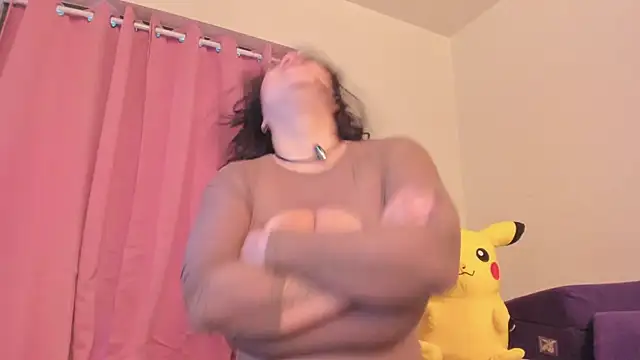 Bigt3ti stripchat live cam model