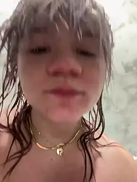 Cutiepiespanks stripchat live cam model